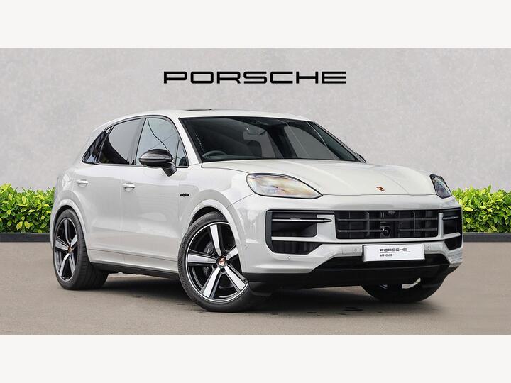 Porsche Cayenne 3.0 V6 E-Hybrid 25.9kWh Black Edition TiptronicS 4WD Euro 6 (s/s) 5dr