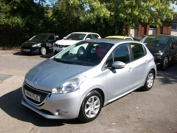 Peugeot 208 1.2 VTi Active Euro 5 5dr
