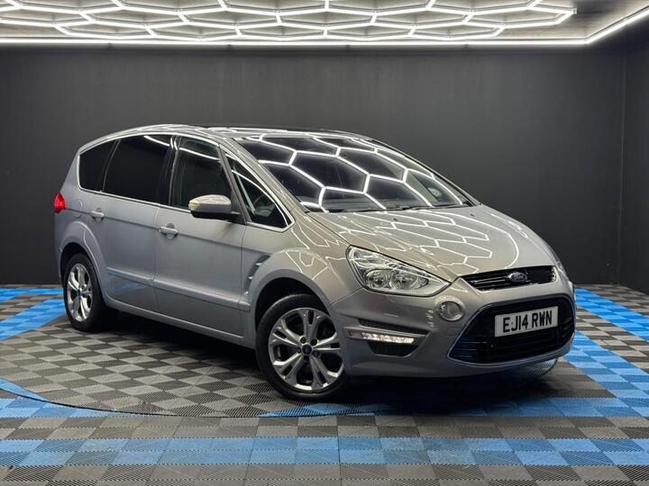 Ford S-Max 2.2 TDCi Titanium Euro 5 5dr
