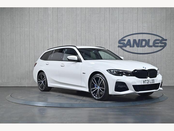 BMW 3 Series 2.0 330e 12kWh M Sport Touring Auto Euro 6 (s/s) 5dr BMW 3 Series 2.0 330e 12kWh M Sport Touring Auto Euro 6 (s/s) 5dr