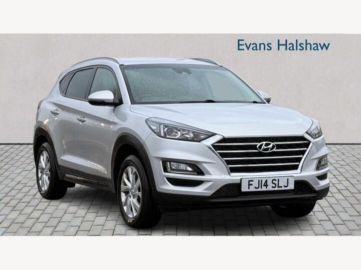 Hyundai TUCSON ESTATE 1.6 GDi SE Nav Euro 6 (s/s) 5dr Hyundai TUCSON ESTATE 1.6 GDi SE Nav Euro 6 (s/s) 5dr