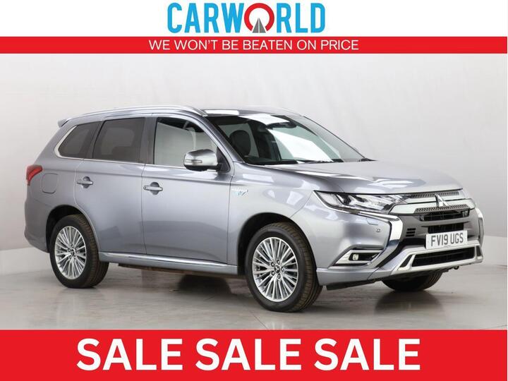 Mitsubishi OUTLANDER 2.4h TwinMotor 13.8kWh 4hs CVT 4WD Euro 6 (s/s) 5dr Mitsubishi OUTLANDER 2.4h TwinMotor 13.8kWh 4hs CVT 4WD Euro 6 (s/s) 5dr