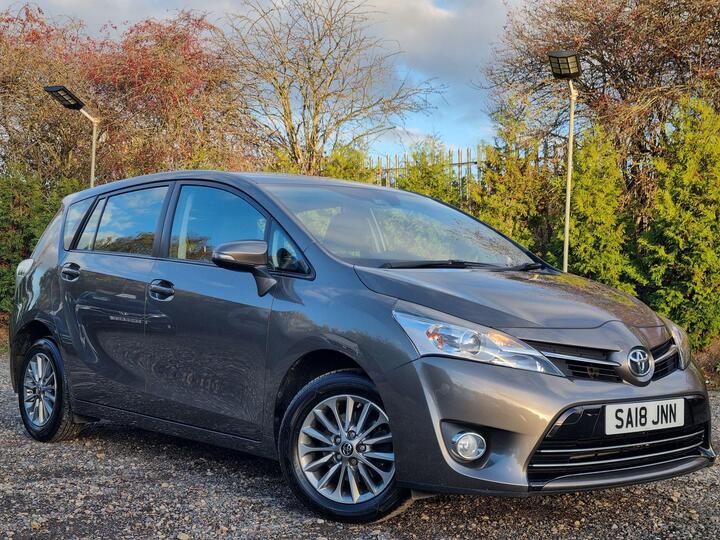 Toyota Verso 1.6 V-Matic Icon Euro 6 5dr (7 Seat) Toyota Verso 1.6 V-Matic Icon Euro 6 5dr (7 Seat)
