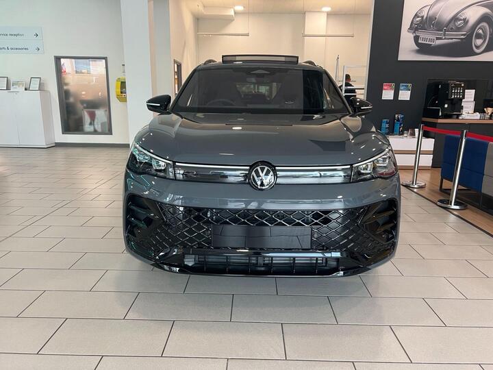 Volkswagen Tiguan 1.5 ETSI MHEV R-Line DSG Euro 6 (s/s) 5dr