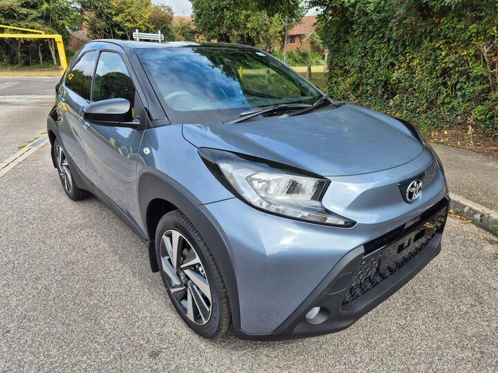 Toyota Aygo X 1.0 VVT-i Edge Euro 6 (s/s) 5dr