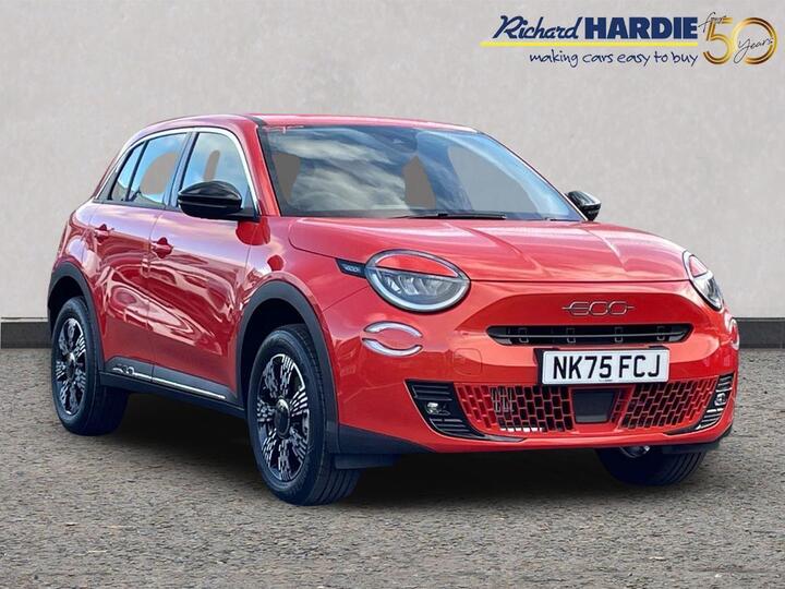 Fiat 600 1.2 MHEV E-DCT Euro 6 (s/s) 5dr