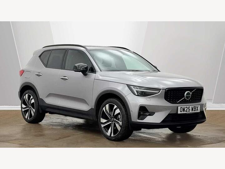 Volvo XC40 2.0 B4 MHEV Ultra Dark DCT Auto Euro 6 (s/s) 5dr