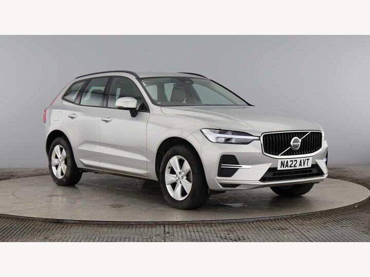 Volvo XC60 2.0 B5 MHEV Momentum Auto AWD Euro 6 (s/s) 5dr