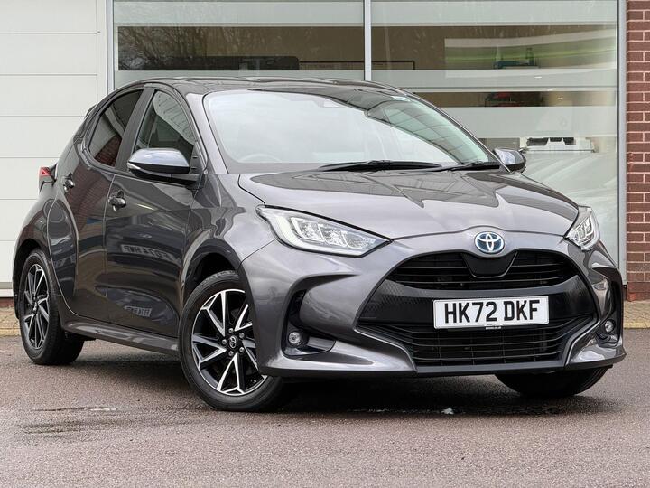 Toyota Yaris 1.5 VVT-h Design E-CVT Euro 6 (s/s) 5dr