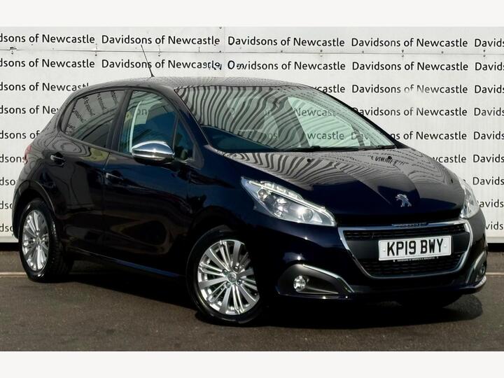 Peugeot 208 1.2 PureTech Signature Euro 6 (s/s) 5dr