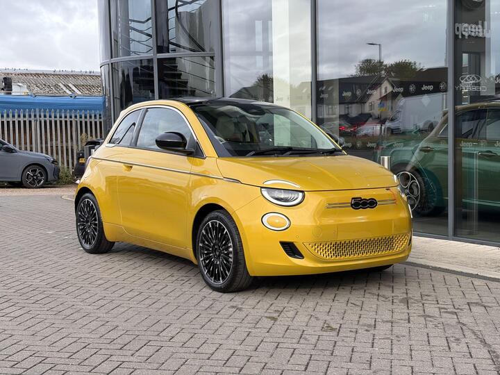 Fiat 500e 42kWh La Prima Auto 3dr