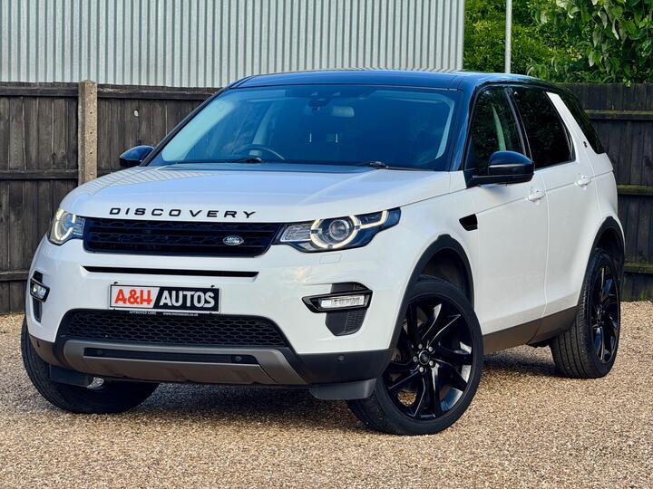 Land Rover Discovery Sport 2.0 TD4 HSE Black Auto 4WD Euro 6 (s/s) 5dr Land Rover Discovery Sport 2.0 TD4 HSE Black Auto 4WD Euro 6 (s/s) 5dr