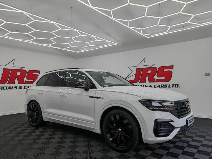 Volkswagen TOUAREG 3.0 TDI V6 Black Edition Tiptronic 4Motion Euro 6 (s/s) 5dr Volkswagen TOUAREG 3.0 TDI V6 Black Edition Tiptronic 4Motion Euro 6 (s/s) 5dr