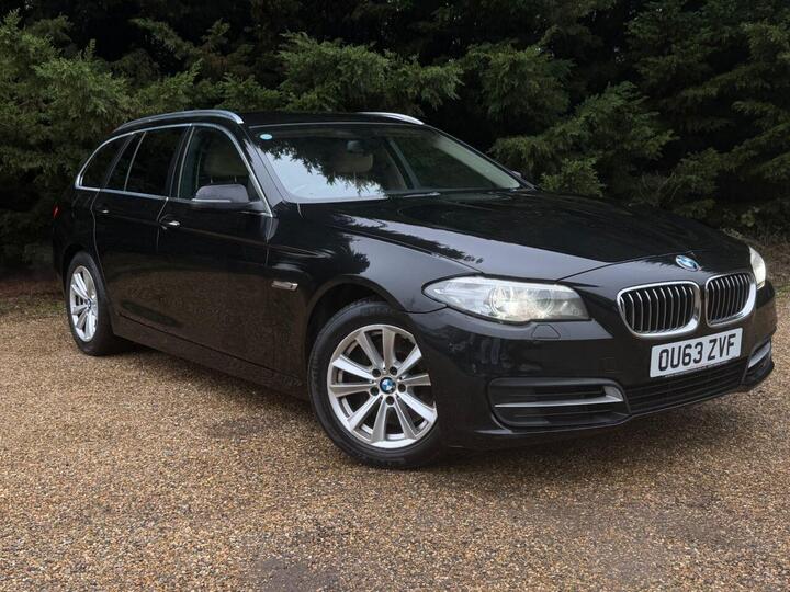 BMW 5 SERIES 2.0 525d SE Touring Auto Euro 6 (s/s) 5dr BMW 5 SERIES 2.0 525d SE Touring Auto Euro 6 (s/s) 5dr