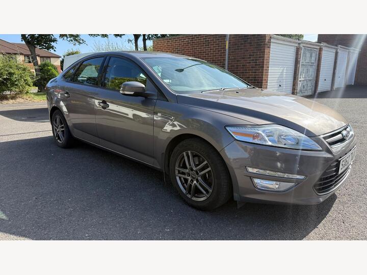 Ford Mondeo 1.6 TDCi ECOnetic Zetec Euro 5 (s/s) 5dr