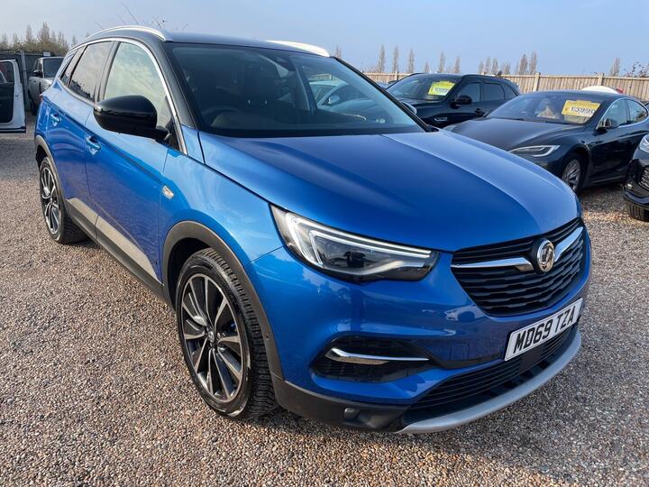 Vauxhall Grandland X 1.6 13.2kWh Elite Nav Auto 4WD Euro 6 (s/s) 5dr Hybrid4