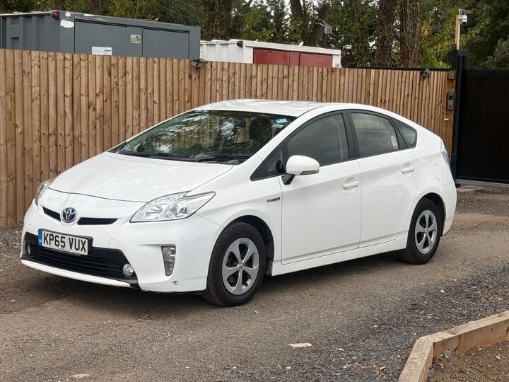 Toyota Prius 1.8 VVT-h T3 CVT Euro 5 (s/s) 5dr