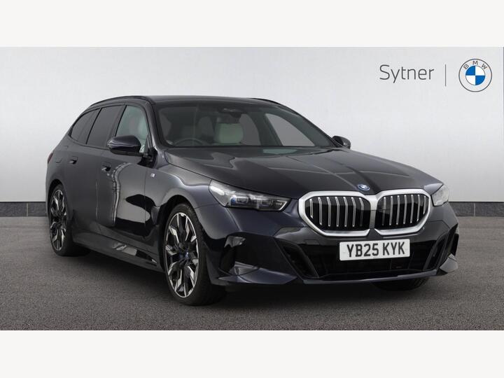 BMW 5 Series 3.0 550e 22.1kWh M Sport Touring Steptronic Euro 6 (s/s) 5dr