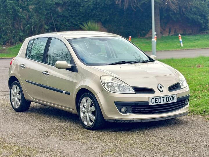 Renault Clio 1.6 VVT Privilege 5dr