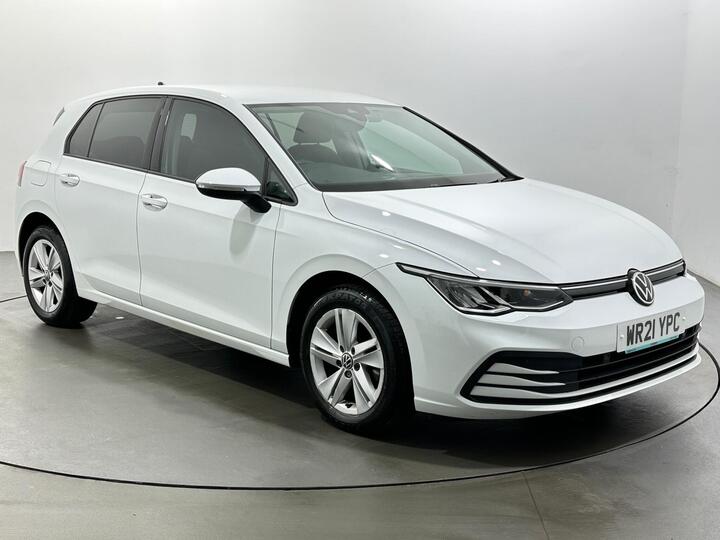 Volkswagen Golf 1.0 ETSI MHEV Life DSG Euro 6 (s/s) 5dr Volkswagen Golf 1.0 ETSI MHEV Life DSG Euro 6 (s/s) 5dr