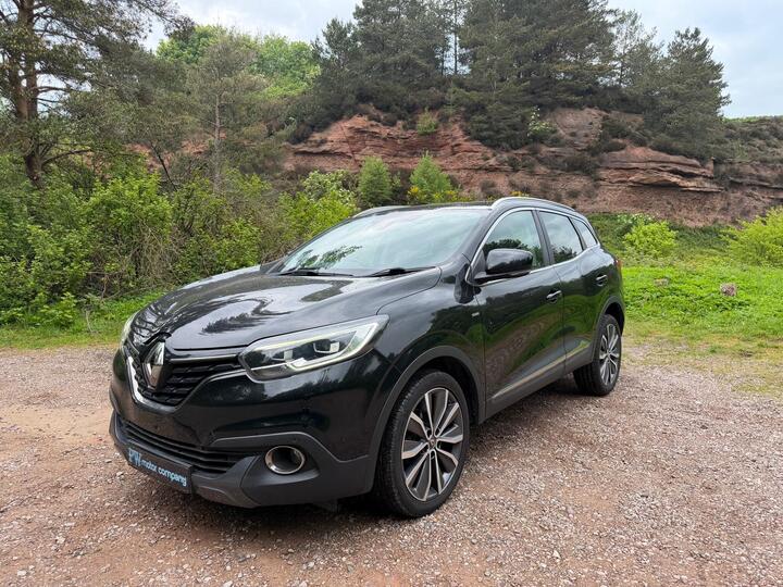 Renault Kadjar 1.3 TCe Signature Nav Euro 6 (s/s) 5dr Renault Kadjar 1.3 TCe Signature Nav Euro 6 (s/s) 5dr
