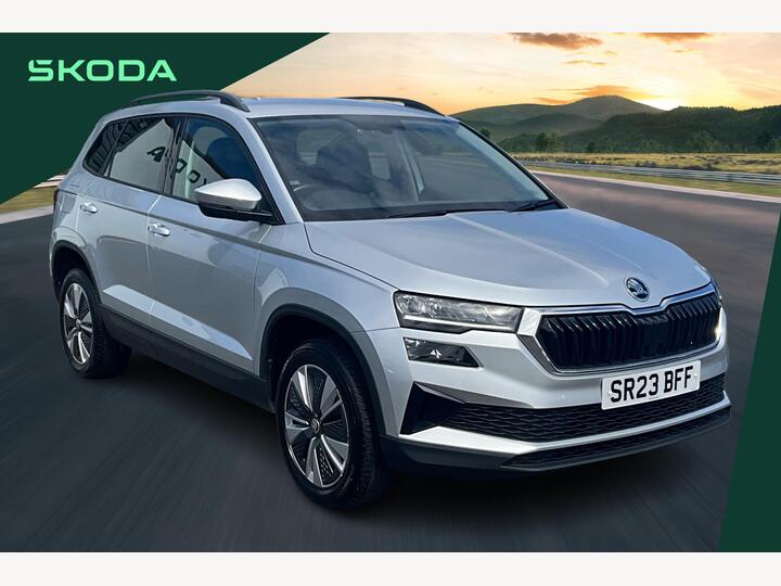 Skoda KAROQ 1.0 TSI SE Drive Euro 6 (s/s) 5dr Skoda KAROQ 1.0 TSI SE Drive Euro 6 (s/s) 5dr