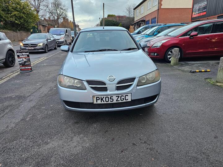 Nissan Almera 1.8 SE 5dr Nissan Almera 1.8 SE 5dr