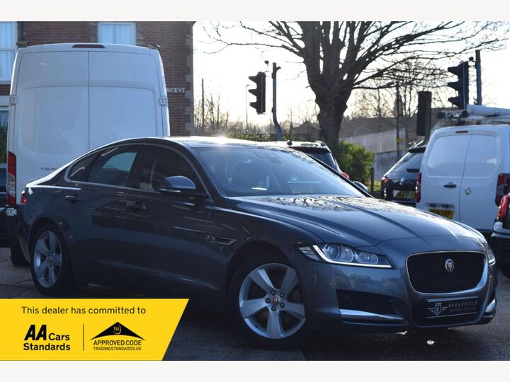 Jaguar XF 2.0d Portfolio Auto Euro 6 (s/s) 4dr
