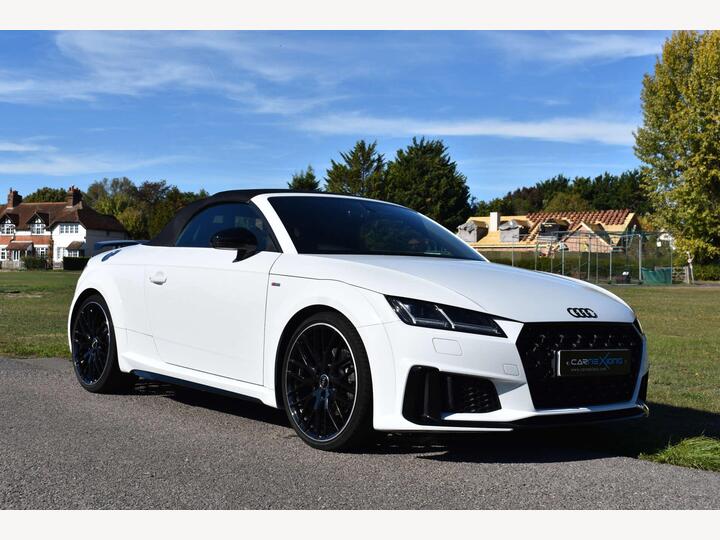 Audi TT 2.0 TFSI 40 Black Edition Roadster S Tronic Euro 6 (s/s) 2dr