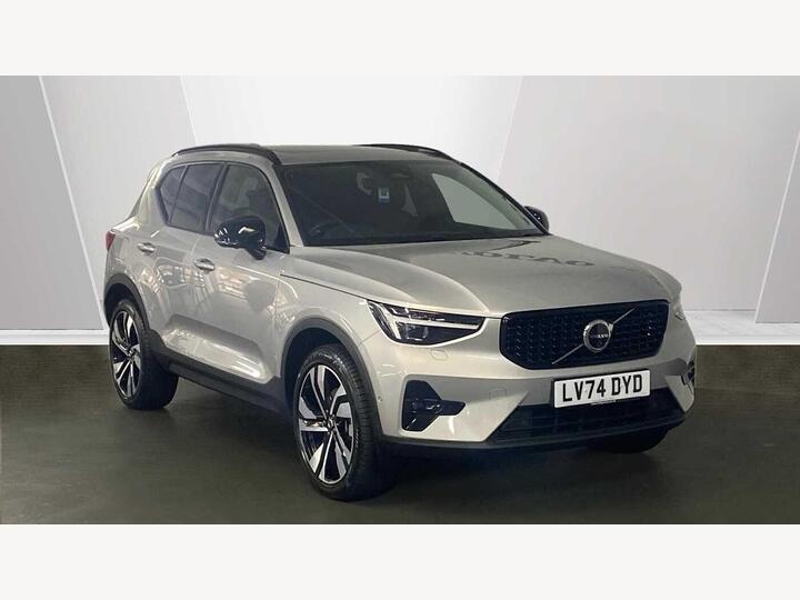 Volvo XC40 2.0 B4 MHEV Ultra Dark DCT Auto Euro 6 (s/s) 5dr