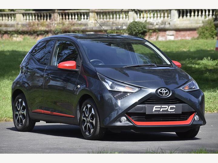 Toyota AYGO 1.0 VVT-i X-trend Funroof X-shift Euro 6 5dr