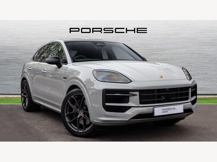 Porsche Cayenne 3.0 V6 E-Hybrid 25.9kWh Black Edition TiptronicS 4WD Euro 6 (s/s) 5dr