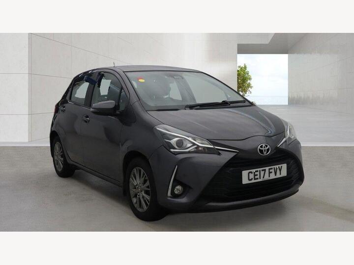 Toyota YARIS 1.5 VVT-i Icon Tech Euro 6 5dr