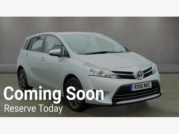 Toyota VERSO 1.8 V-Matic Trend Multidrive S Euro 6 5dr