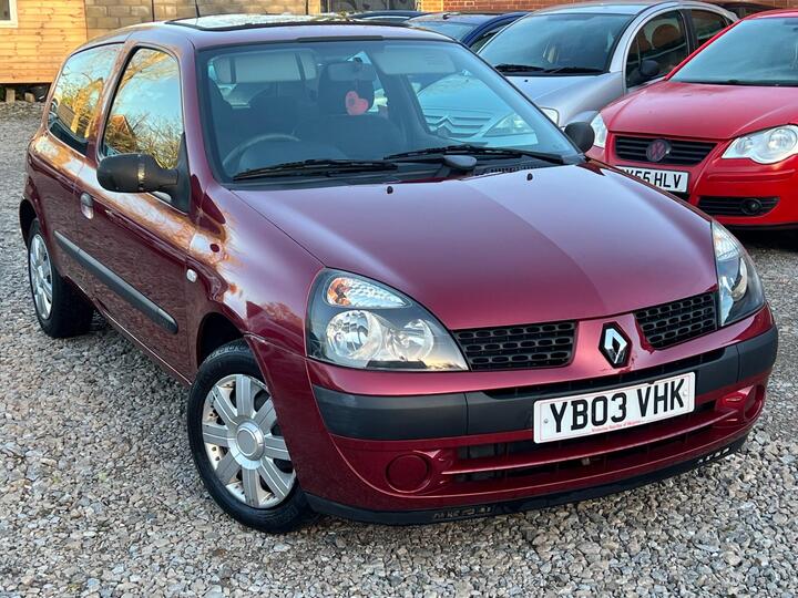 Renault Clio 1.2 16v Expression 3dr Renault Clio 1.2 16v Expression 3dr