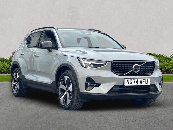 Volvo XC40 2.0 B4 MHEV Plus Dark DCT Auto Euro 6 (s/s) 5dr