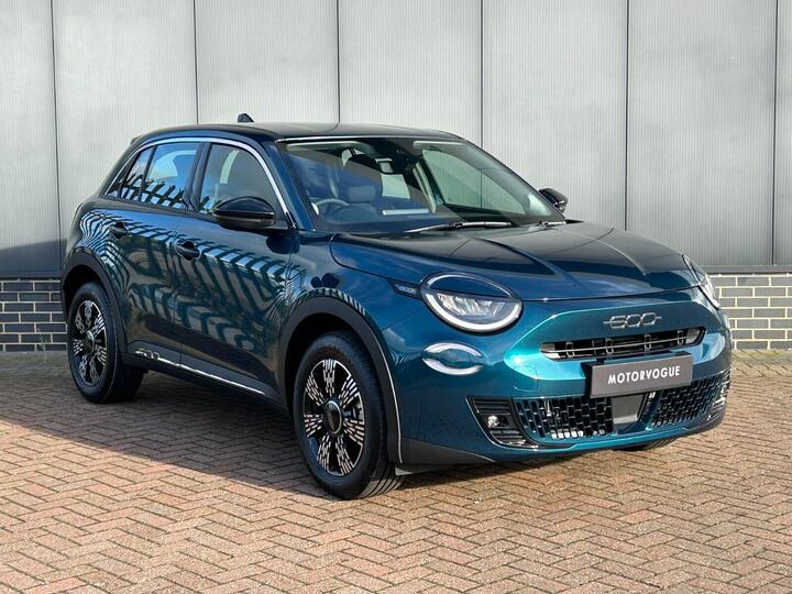 Fiat 600 1.2 MHEV E-DCT Euro 6 (s/s) 5dr