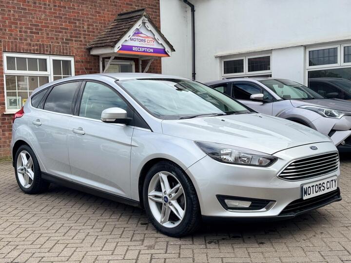 Ford Focus 1.0T EcoBoost Titanium Euro 6 (s/s) 5dr