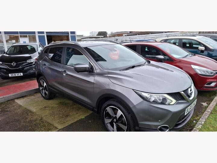 Nissan Qashqai 1.2 DIG-T N-Vision 2WD Euro 6 (s/s) 5dr