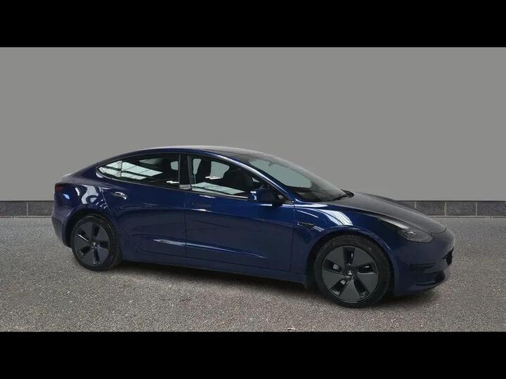 Tesla Model 3 Standard Range Plus Auto RWD 4dr