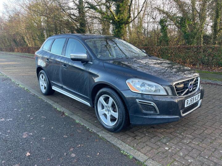 Volvo XC60 2.4 D5 R-Design SE Geartronic AWD Euro 4 5dr