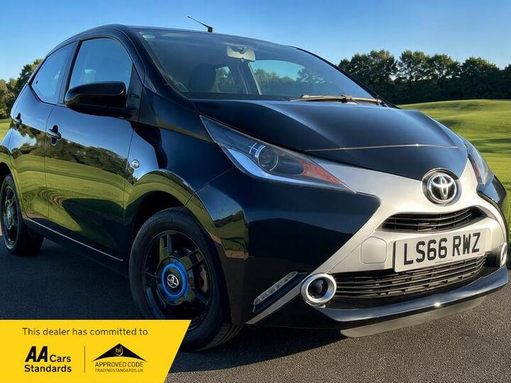 Toyota AYGO 1.0 VVT-i X-play Euro 6 5dr