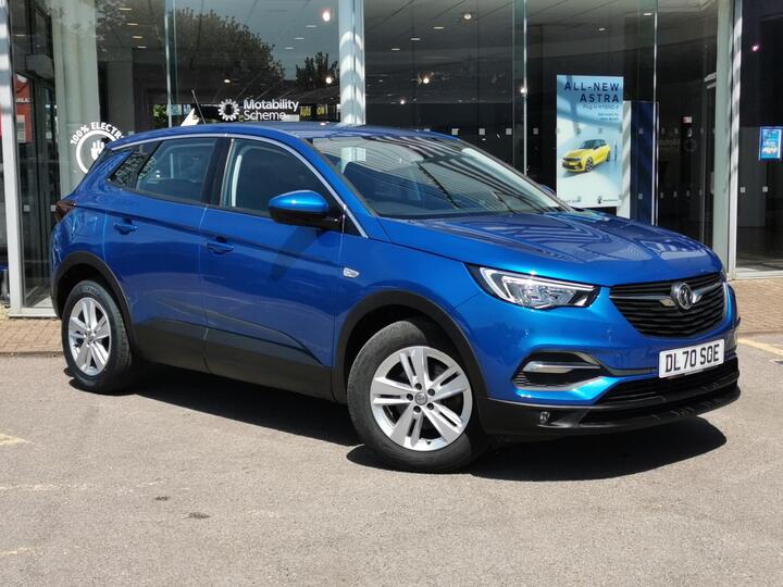 Vauxhall Grandland X 1.2 Turbo SE Premium Euro 6 (s/s) 5dr