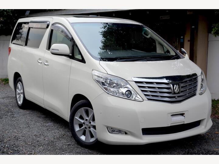 Toyota Alphard 3.5 4WD G L Package-Sunroof-leather