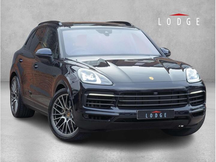 Porsche CAYENNE 3.0 V6 E-Hybrid 17.9kWh Platinum Edition TiptronicS 4WD Euro 6 (s/s) 5dr (3.6kW Charger)