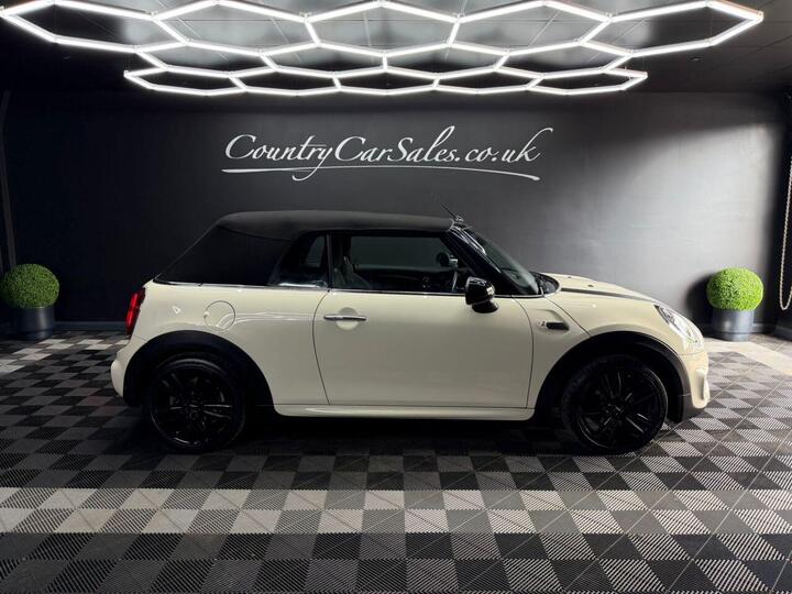 MINI CONVERTIBLE 1.5 Cooper Sport Euro 6 (s/s) 2dr