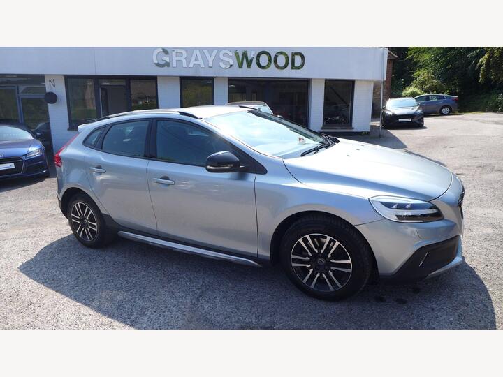 Volvo V40 Cross Country 1.5 T3 Nav Plus Auto Euro 6 (s/s) 5dr