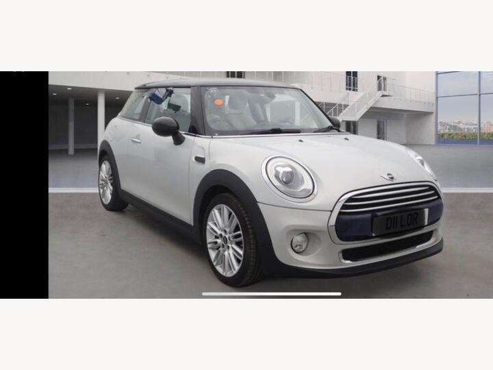 MINI HATCH 1.5 Cooper Auto Euro 6 (s/s) 5dr