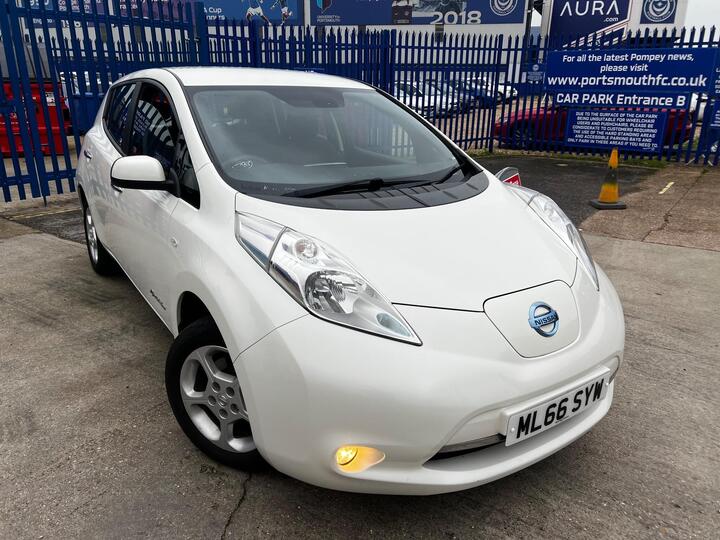 Nissan Leaf 30kWh Acenta Auto 5dr