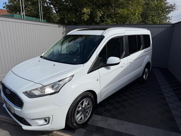 Ford GRAND TOURNEO CONNECT 1.5 EcoBlue Titanium Euro 6 (s/s) 5dr